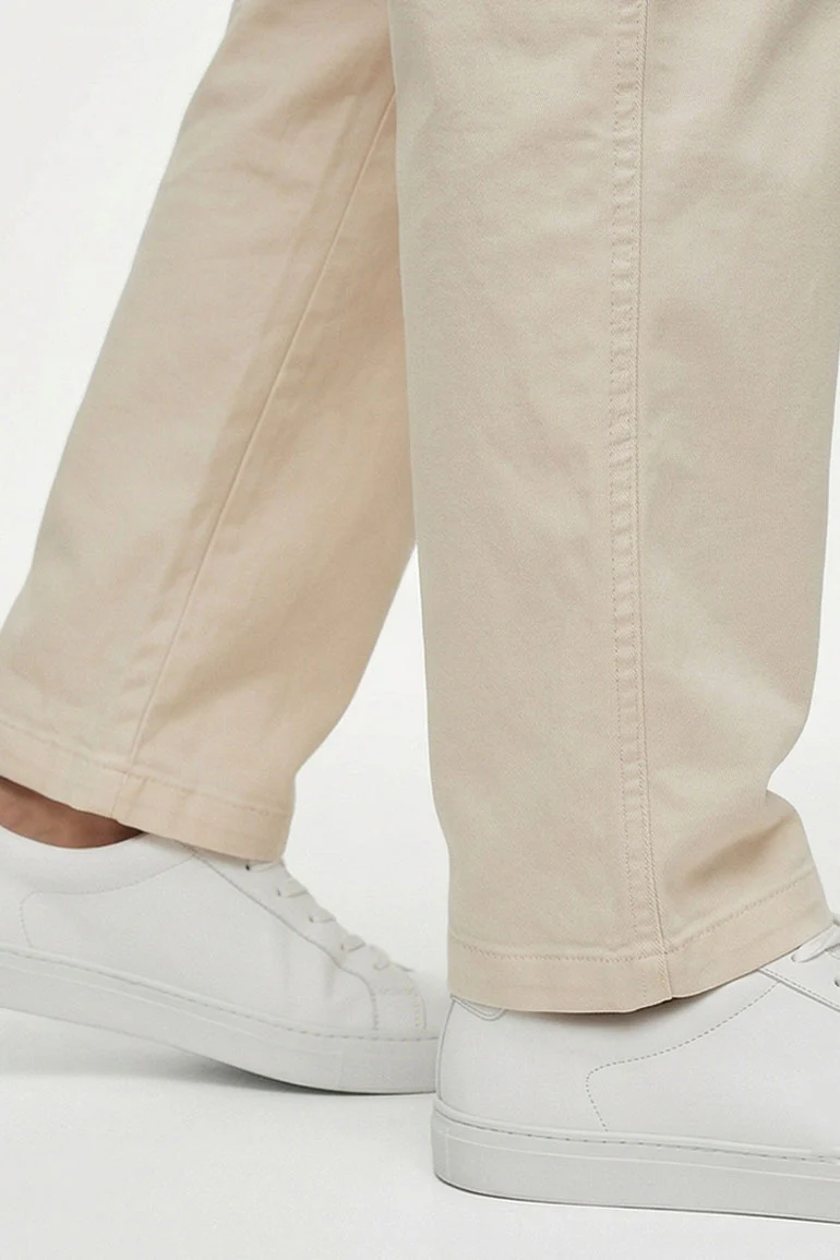 ELASTICATED REGULAR FIT PANTS FOR MEN - Image 4