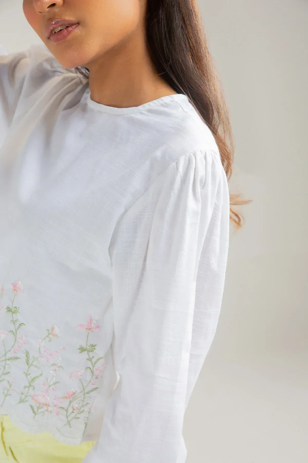 EMBROIDERED TOP FOR WOMEN - Image 3