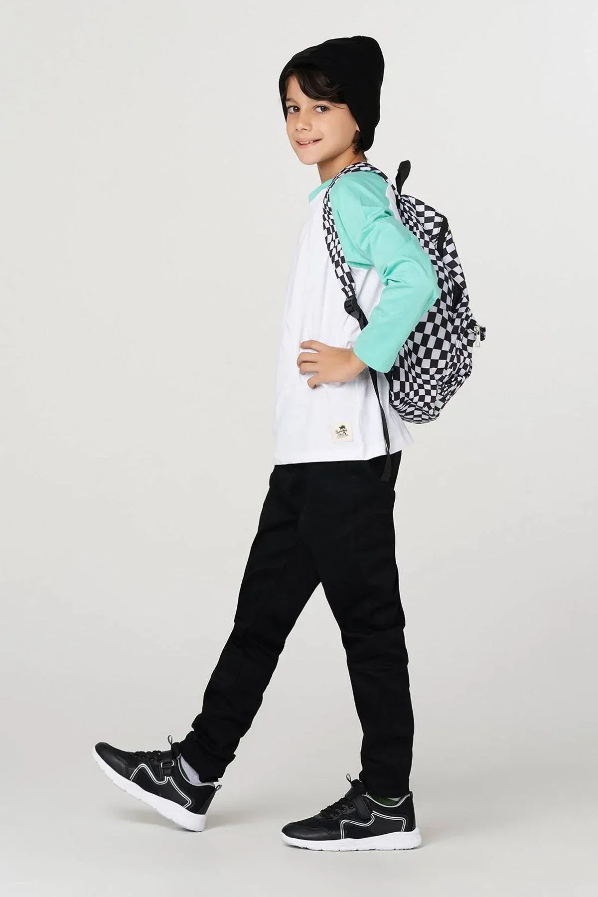 SOLID RAGLAN SLEEVE T-SHIRT FOR BOYS - Image 4