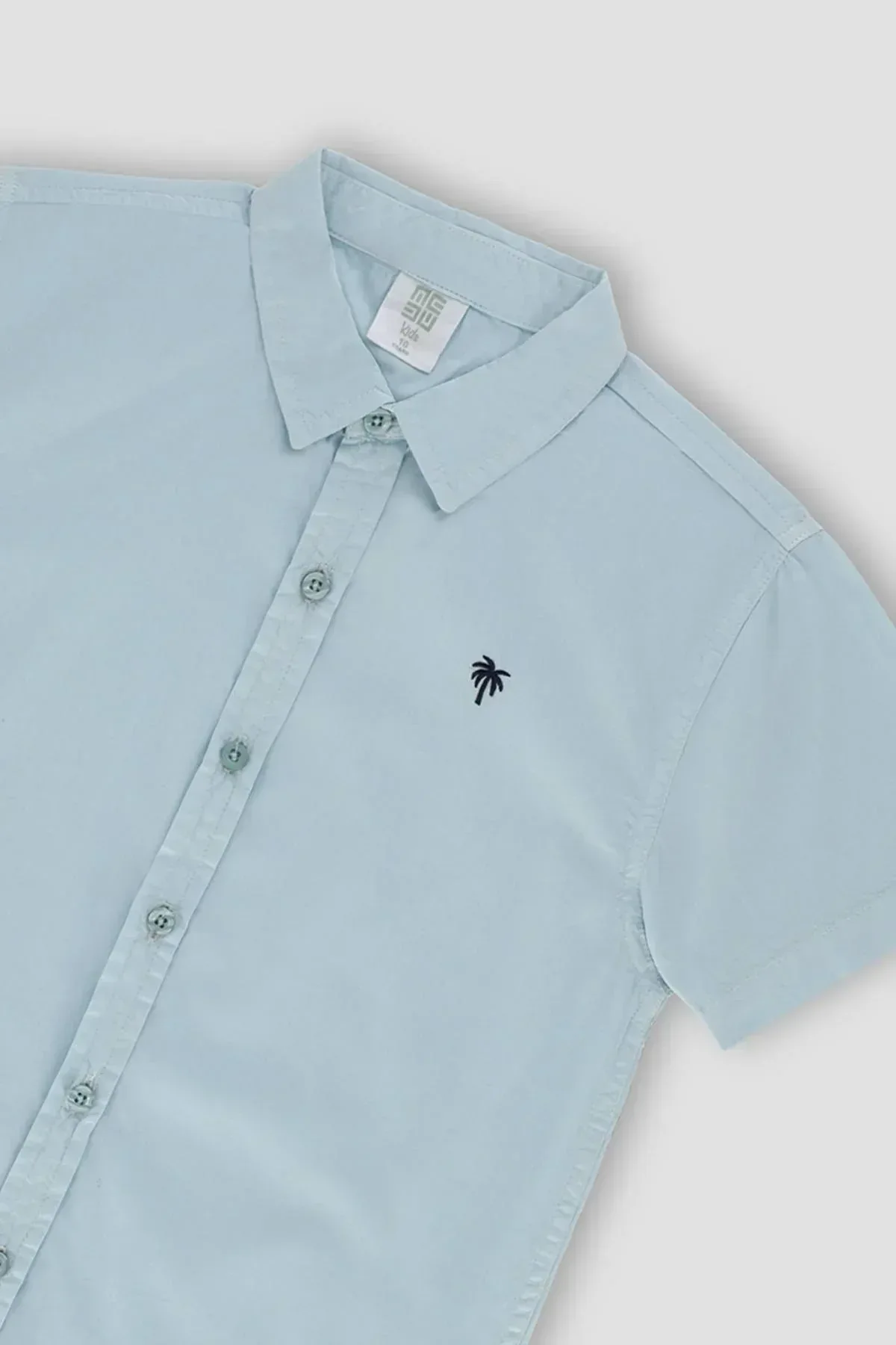 SOLID BUTTON DOWN SHIRT FOR BOYS - LIGHT BLUE - Image 3