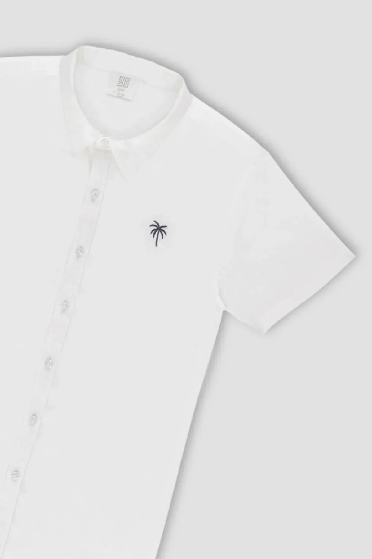 SOLID BUTTON DOWN SHIRT FOR BOYS - WHITE - Image 2