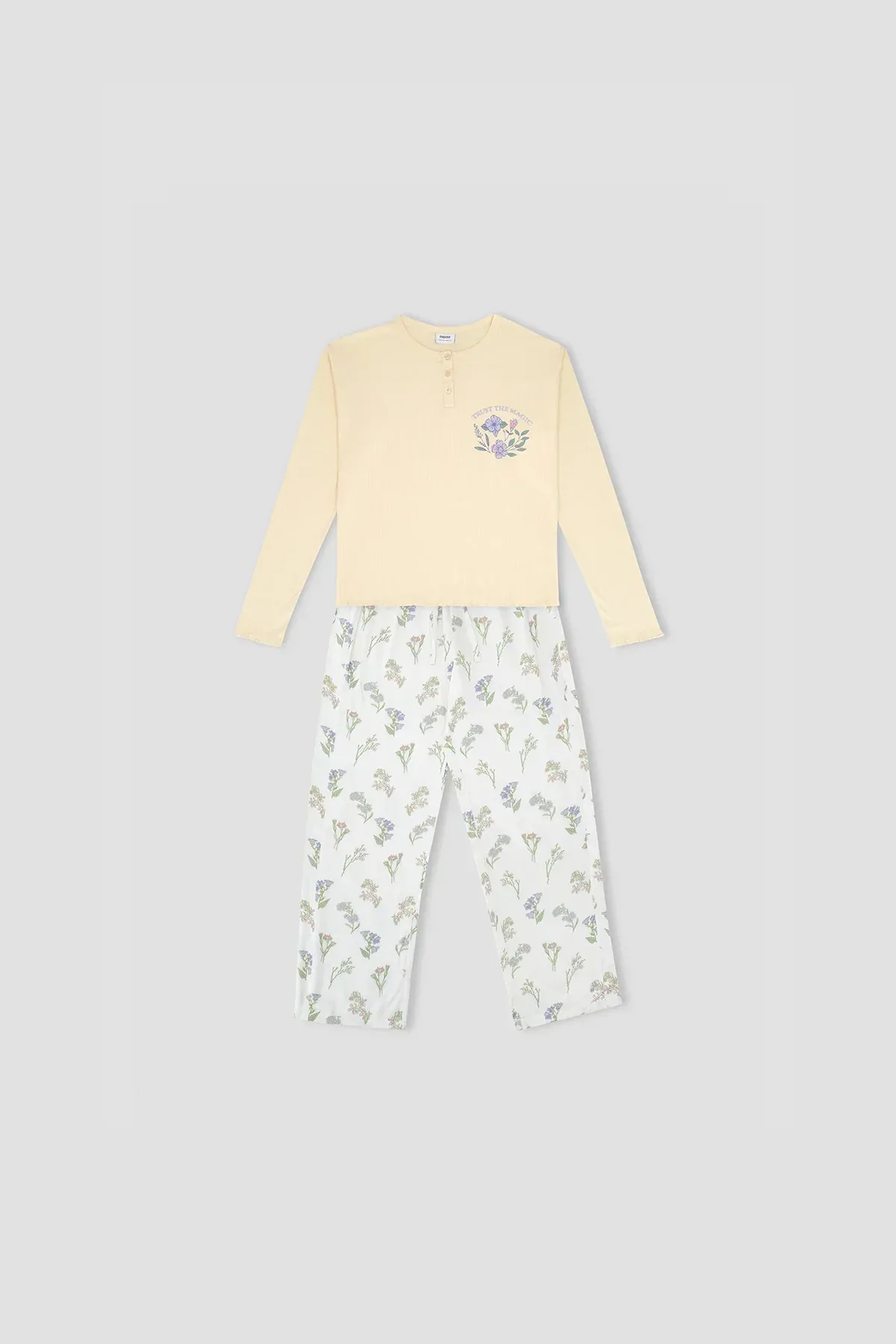 TRUST THE MAGIC PYJAMA SET FOR WOMEN