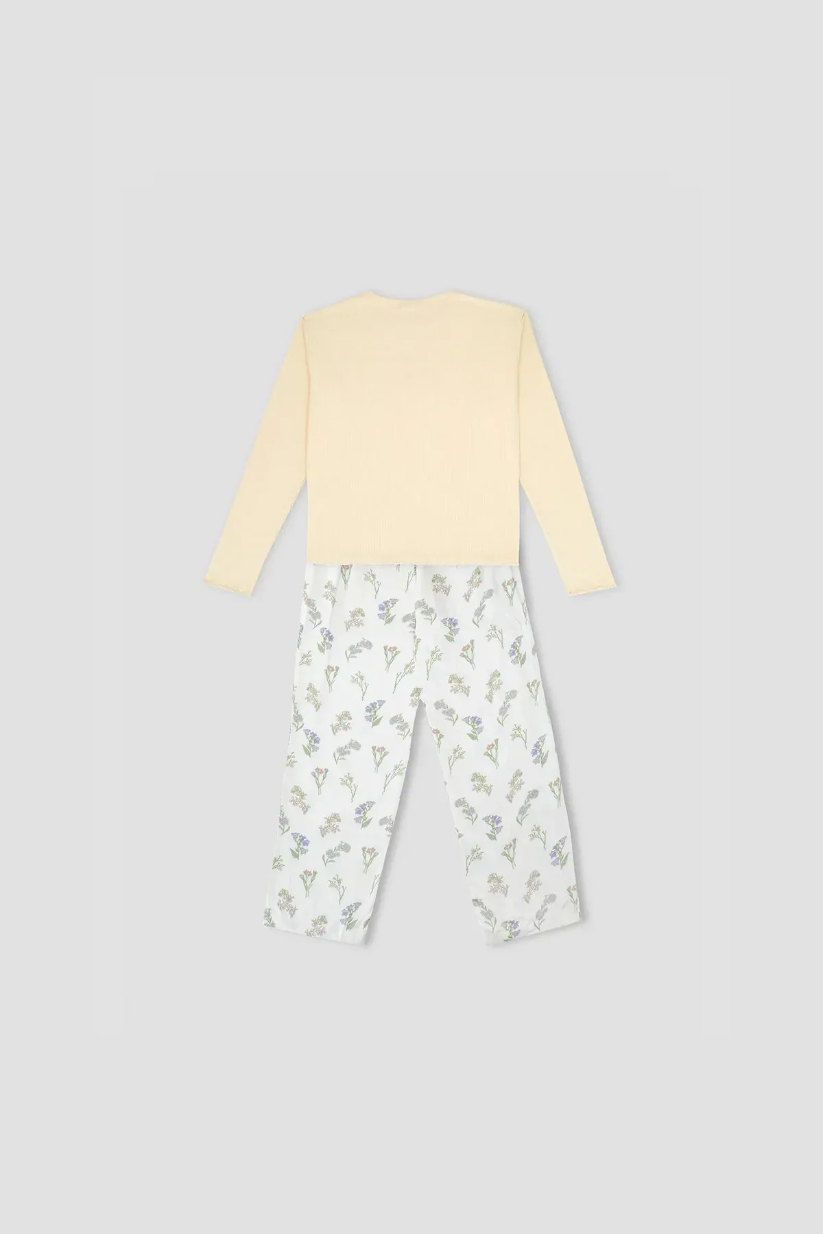 TRUST THE MAGIC PYJAMA SET FOR WOMEN - Image 4