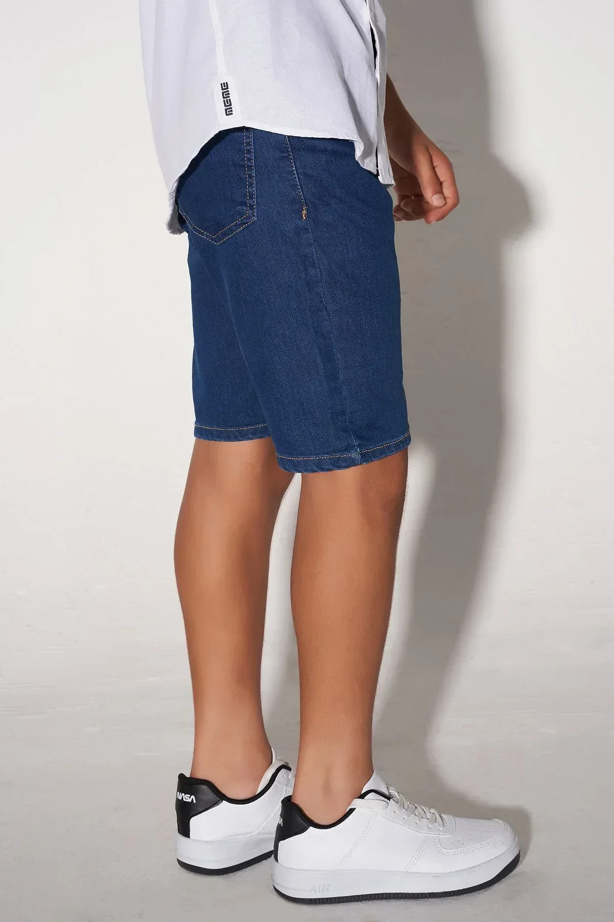 SOLID BUTTON DOWN SHIRT FOR BOYS - Image 3