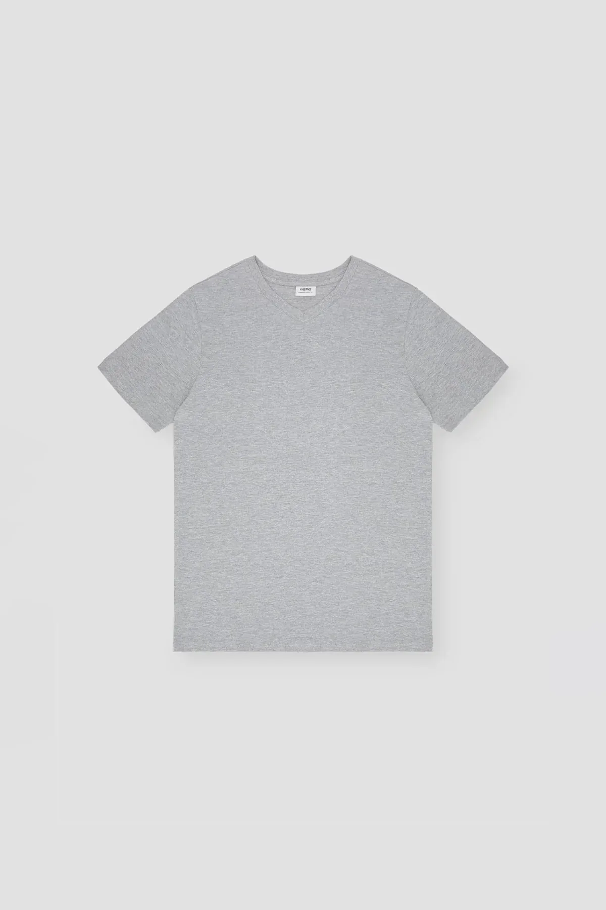 V-NECK BASIC T-SHIRT FOR MEN