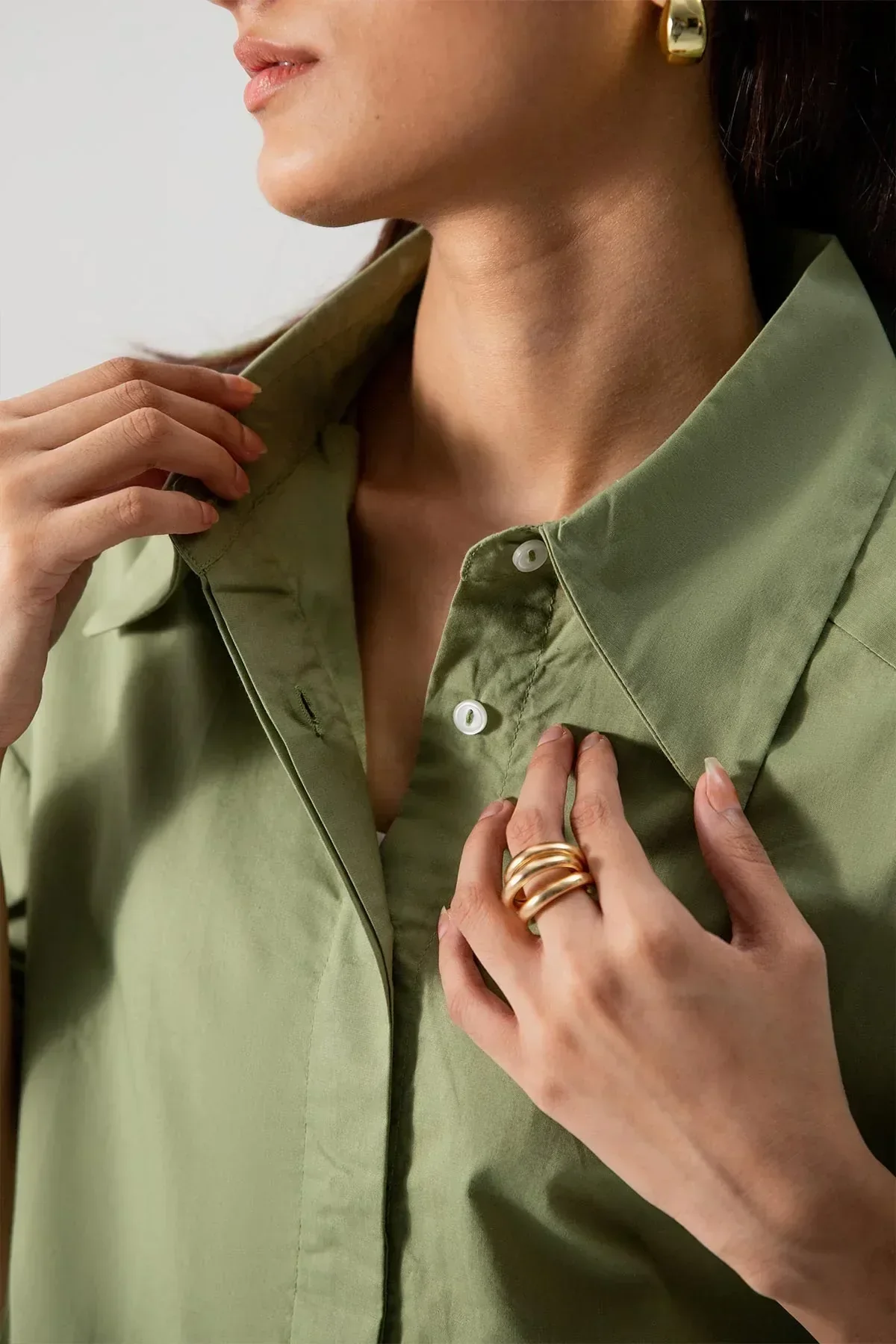 OVERSIZED SOLID SHIRT FOR WOMEN - GREEN - Image 4