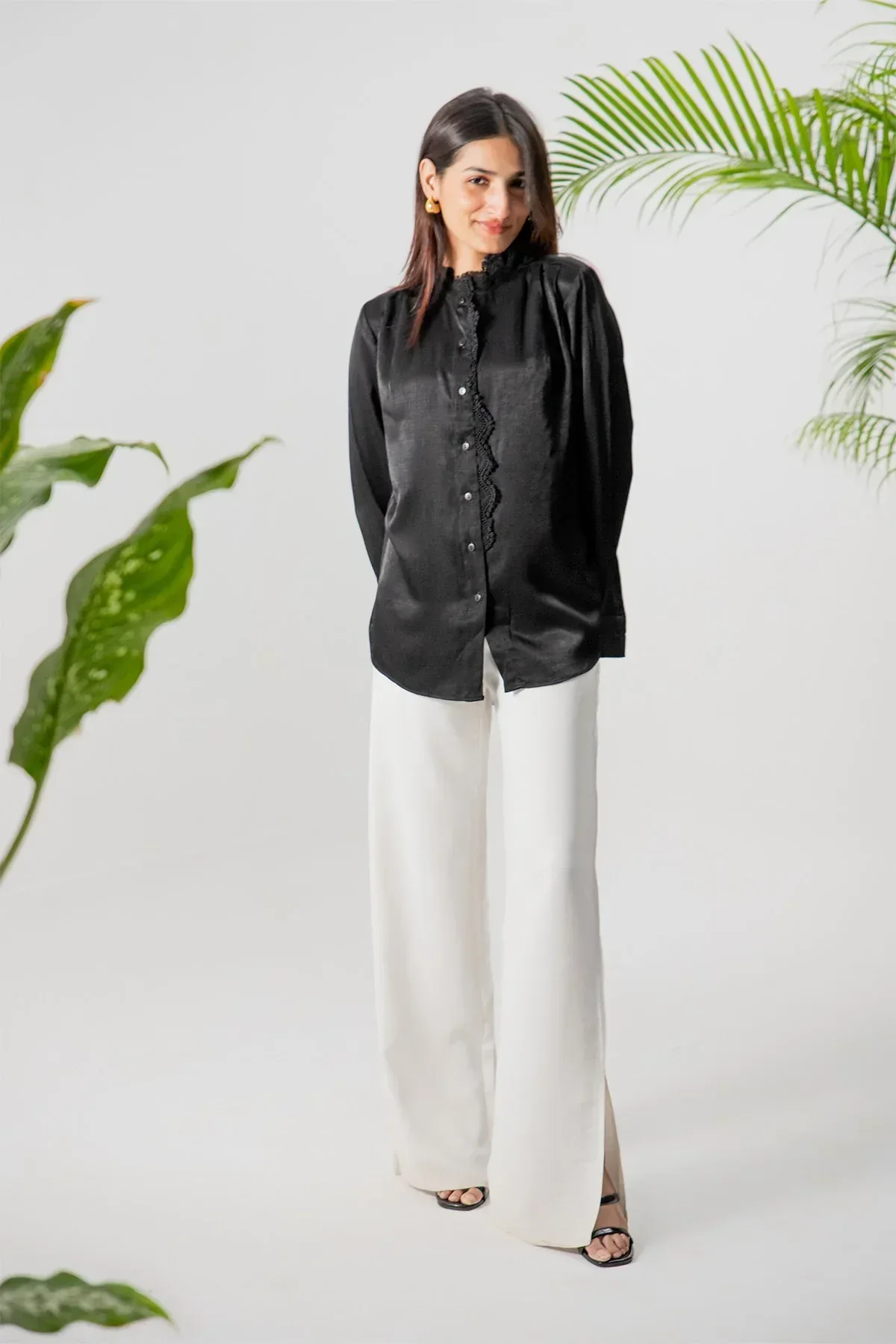 BASIC SHIRT FOR WOMEN - BLACK