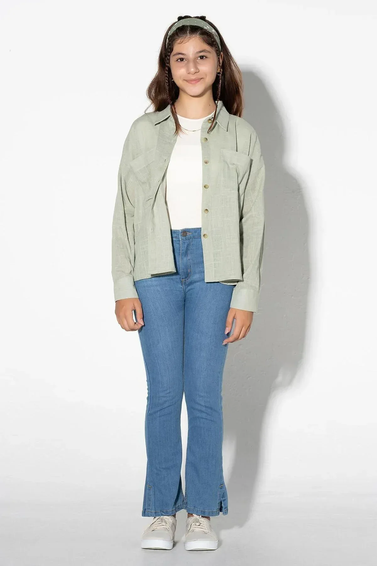 LIGHT WASH BOOT CUT JEANS FOR GIRLS - LIGHT BLUE