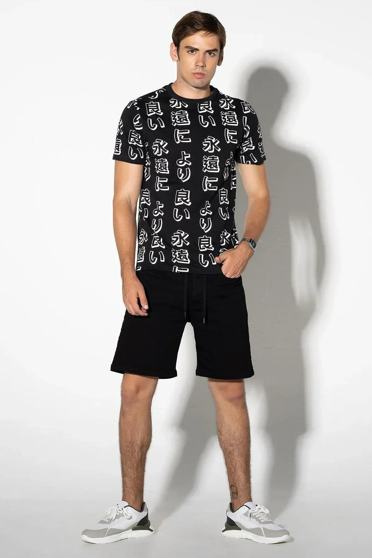 PRINTED T-SHIRT FOR MEN - BLACK - Image 4