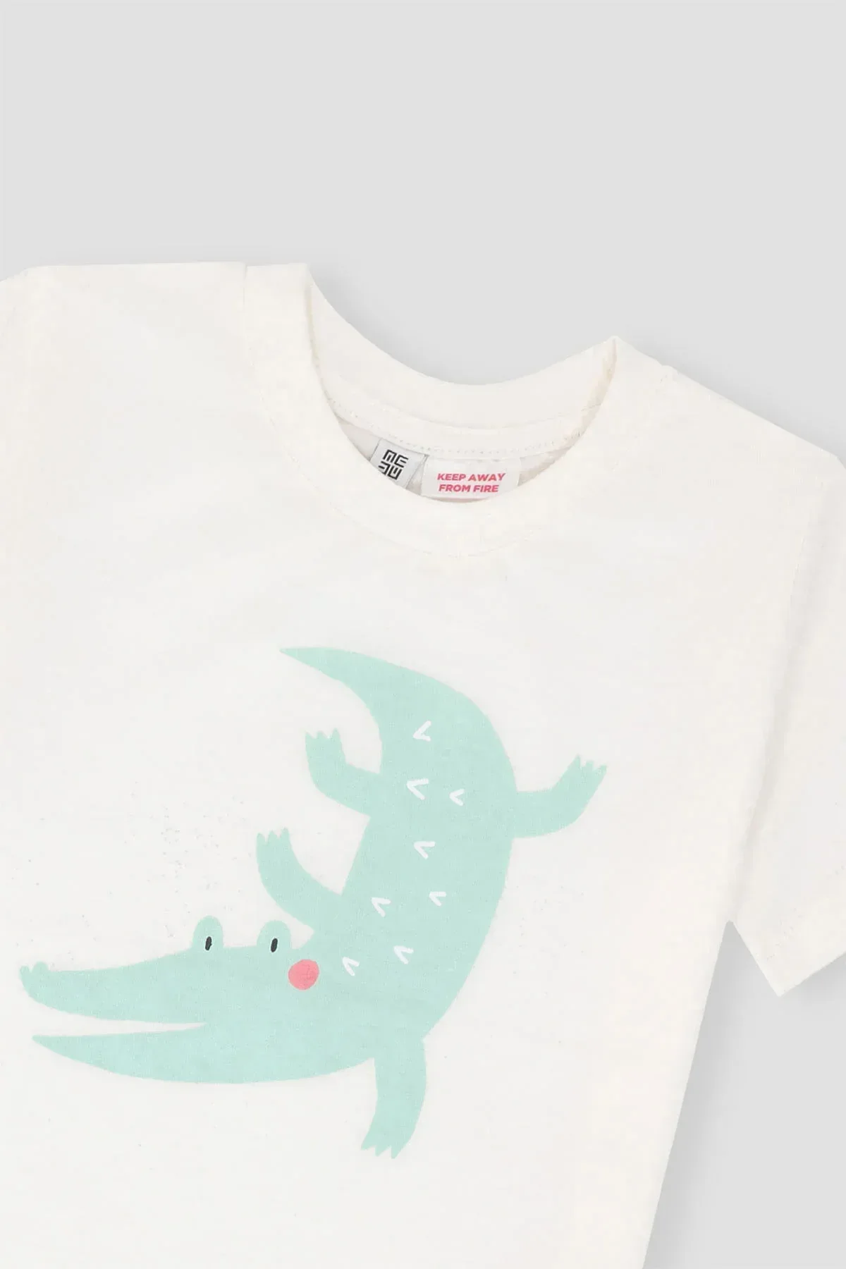 GRAPHIC T-SHIRT & SHORT SUIT FOR BABY BOYS - WHITE - Image 2