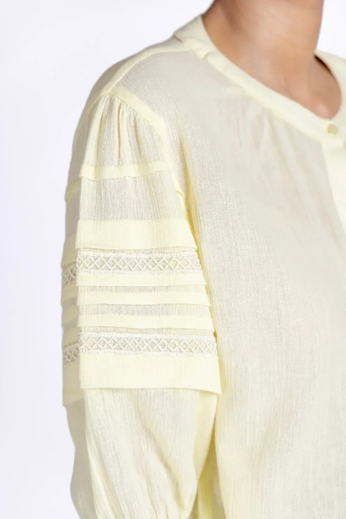 EMBROIDERED BLOUSE FOR WOMEN - Image 4