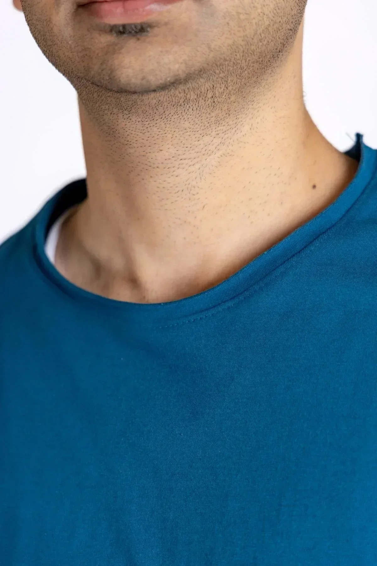 CREW NECK SOLID T-SHIRT FOR MEN - MID BLUE - Image 3