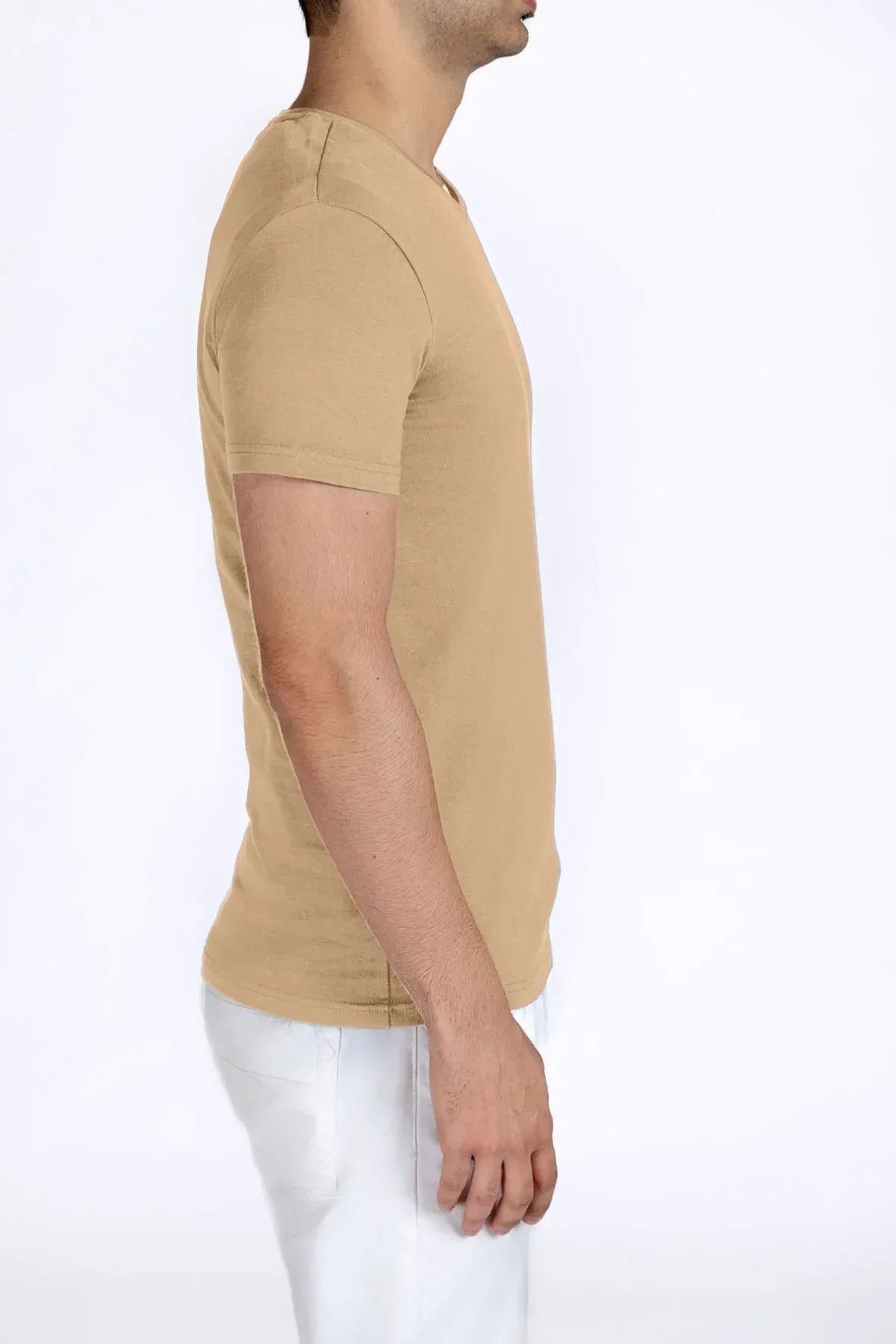 V-NECK SOLID T-SHIRT FOR MEN - Image 3